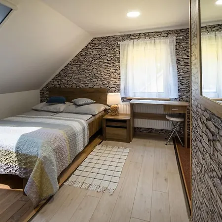 Szuerke Vendeghaz Balatonkenesen * Balatonkenese