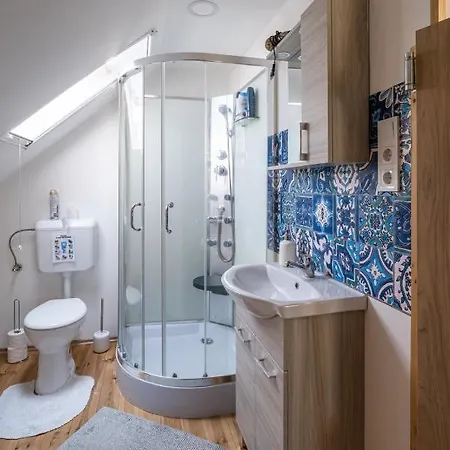 Szuerke Vendeghaz Balatonkenesen * באלאטונקנשה