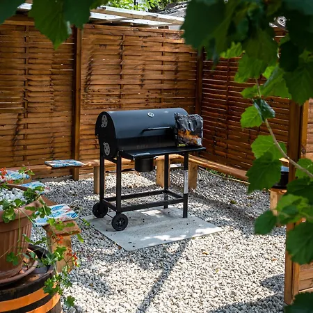 Szuerke Vendeghaz Balatonkenesen דירה באלאטונקנשה