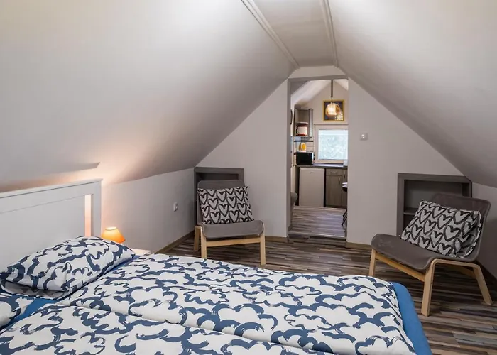 Διαμέρισμα Szuerke Vendeghaz Balatonkenesen