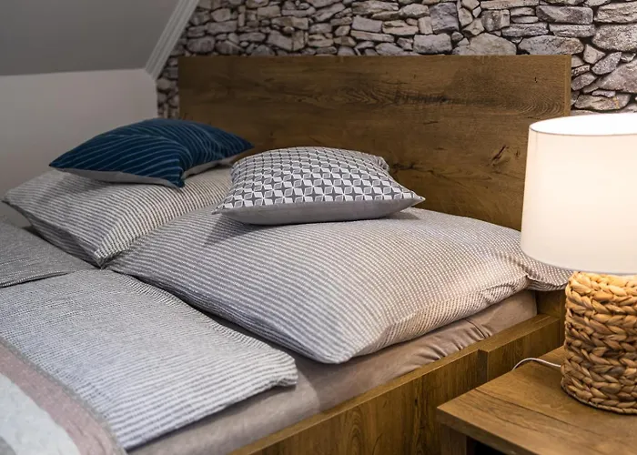 Szuerke Vendeghaz Balatonkenesen * Balatonkenese