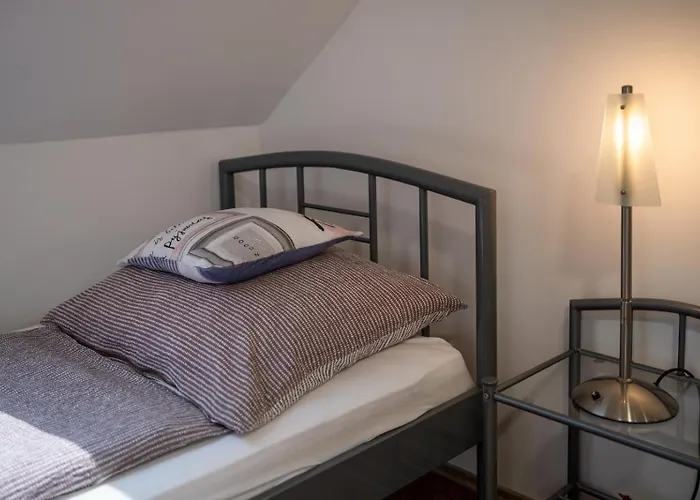 Szuerke Vendeghaz Balatonkenesen Apartmán *