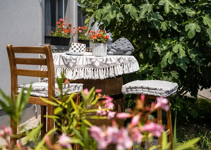 Szuerke Vendeghaz Balatonkenesen * 발라톤케네세