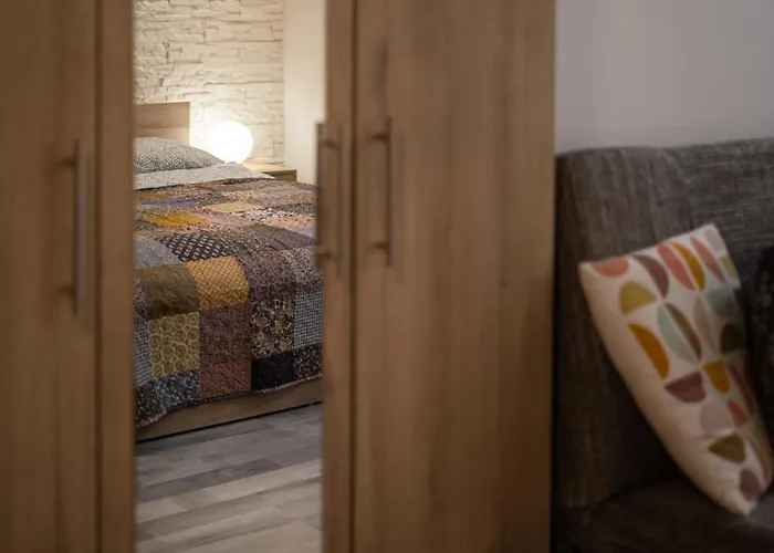 Szuerke Vendeghaz Balatonkenesen Apartmán *